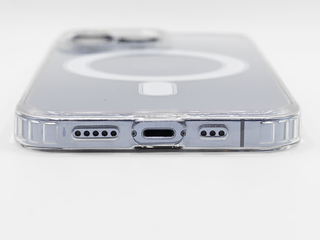 Průhledný kryt na iPhone 13 Pro s MagSafe - 6